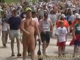 公 衣女裸体男 bay 到 breakers 2006