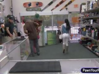 Negresa pawns ei ras vagin și înșurubate pentru the golf clubs