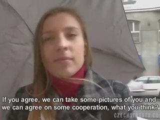 Čeština školačka vyzvednout nahoru pro odlitek dospělý klip