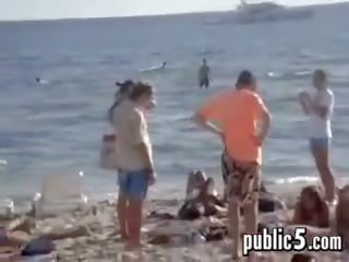 מציצות ב ציבורי ב ה חוף