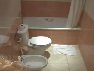 Oculto camara seductress bañera masturbación