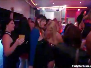 Вечірка дівчинки clubbing і трахання