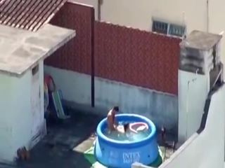 MELHORES DO BRASIL - FLAGROU VIZINHOS FAZENDO SEXO NA PISCINA elhores