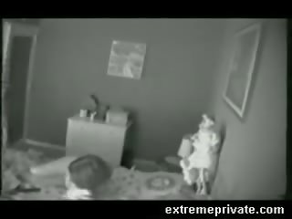 Espía cámara pillada mañana masturbación mi mamá vídeo